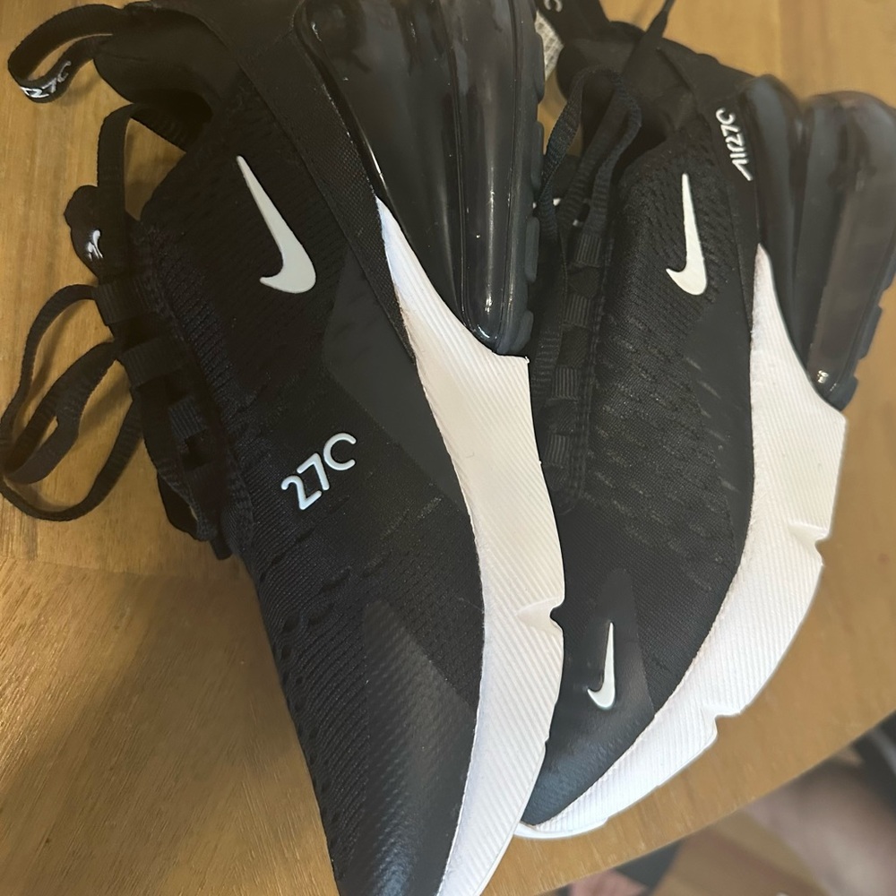 Nike Air Max 270 Black and White Sneakers - Picture 5 of 6